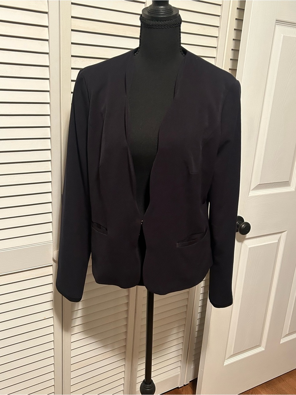 Women's Black Open-Front Blazer Jacket